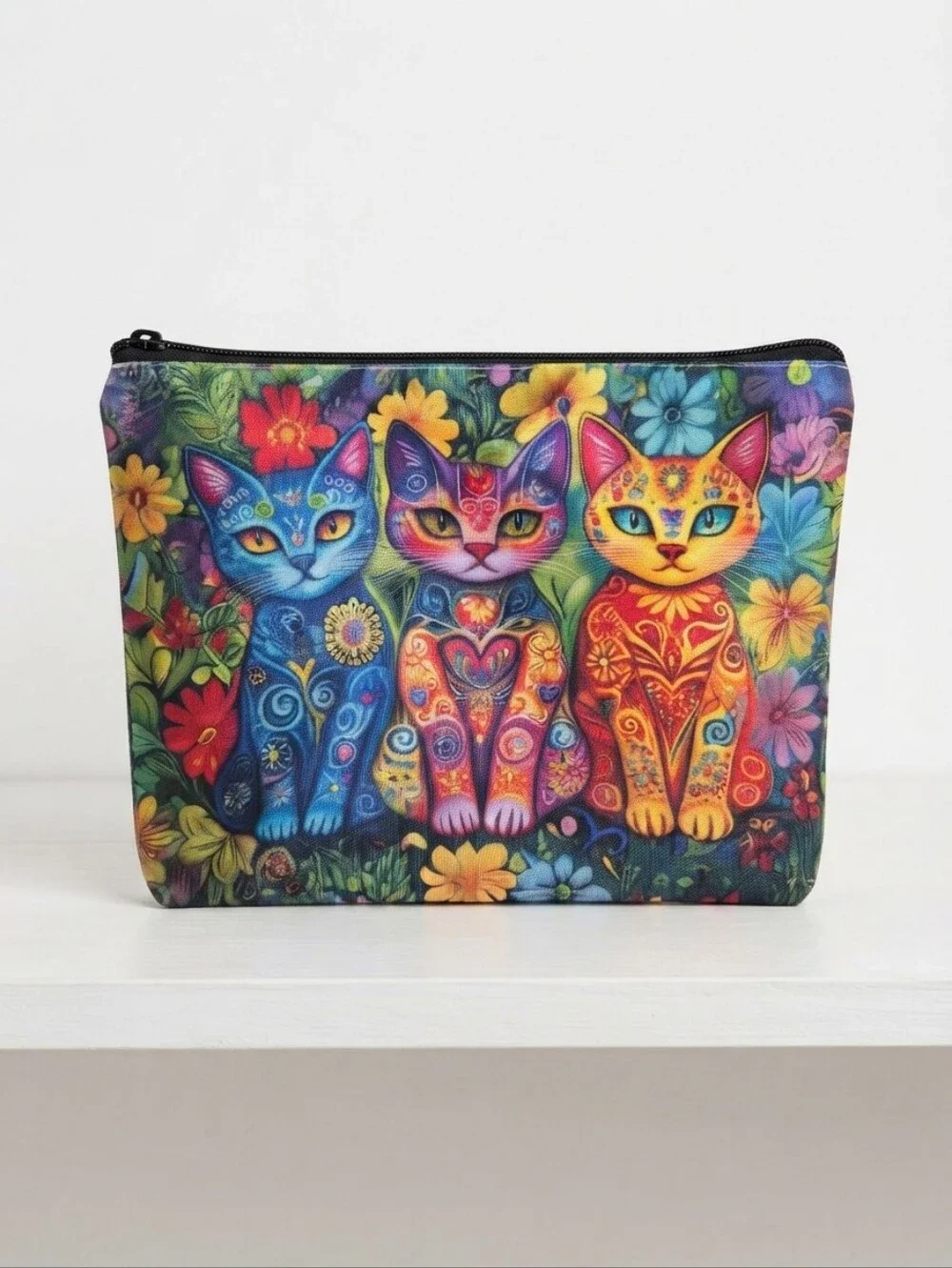 NWT Whimsical Cosmetic Bag With a 3 Cat Design (0272 / 329)